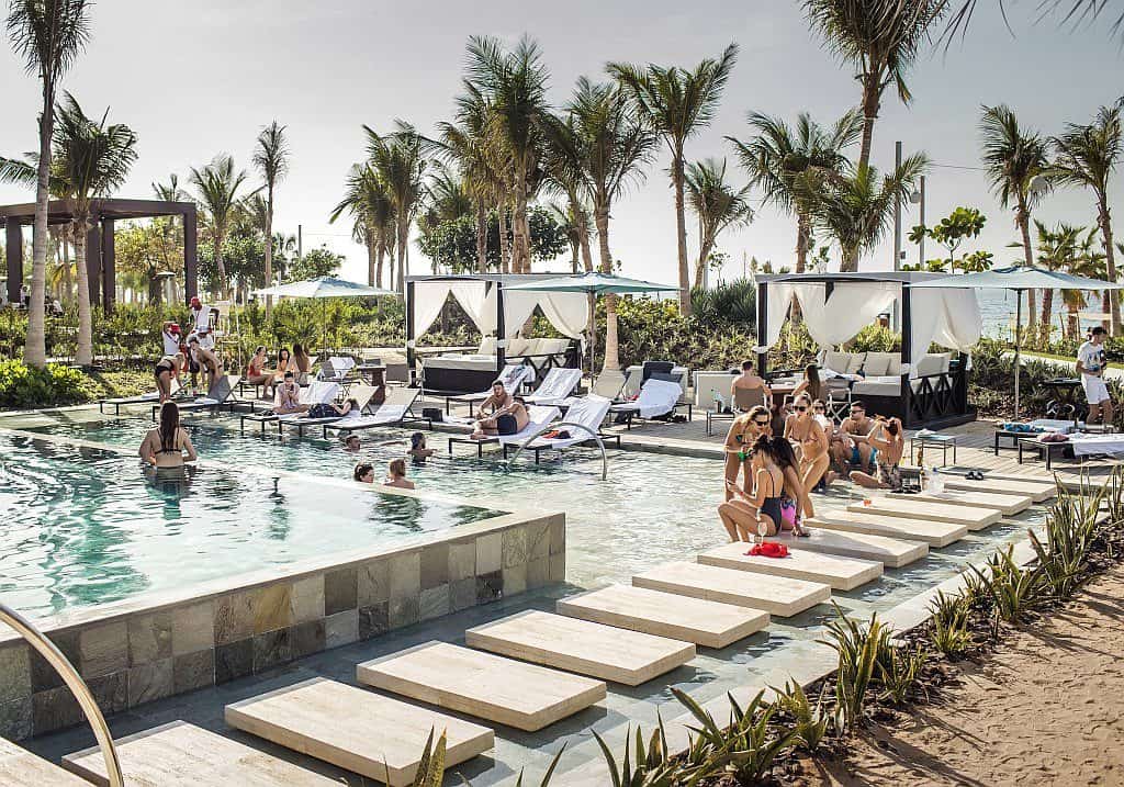 Best Beach Clubs in Dubai